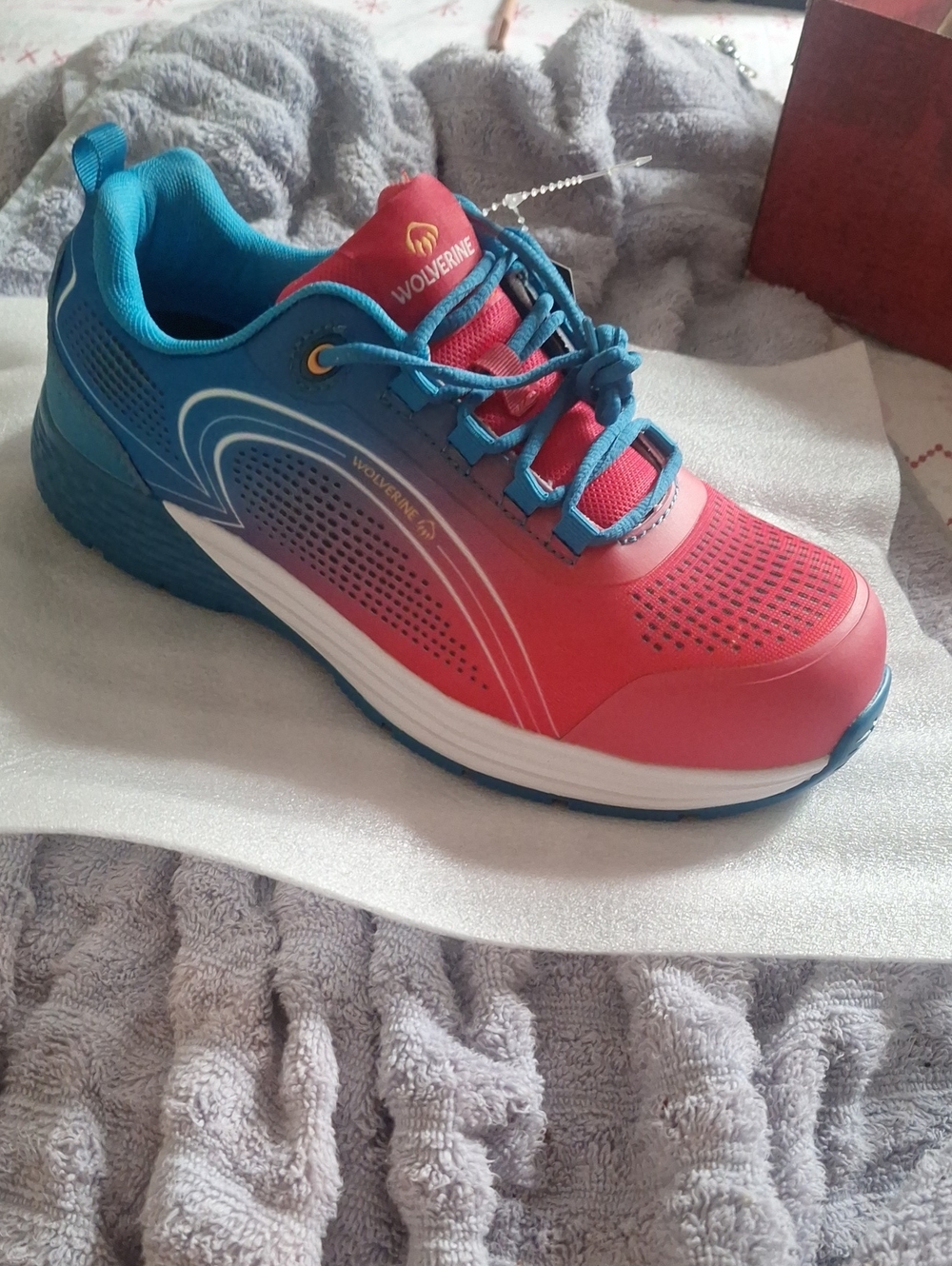 Wolverine Women's Coral Pink and Teal Blue Athletic Sneaker Puntera De Seguridad